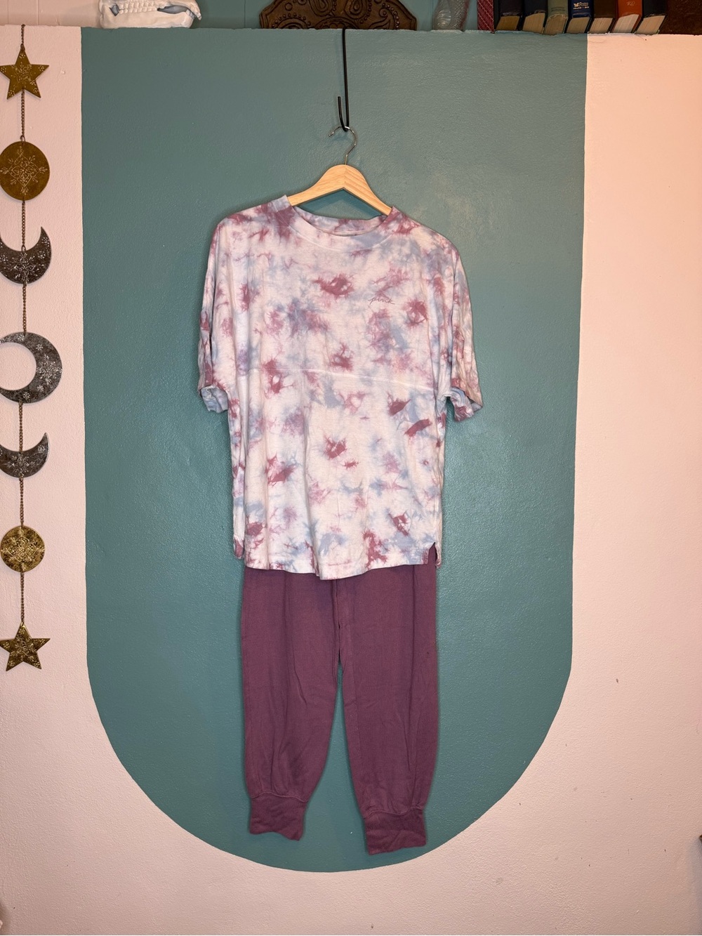 PINK Victoria's Secret Pastel Tie-Dye over size Tee with Mauve Jogger pant sleep